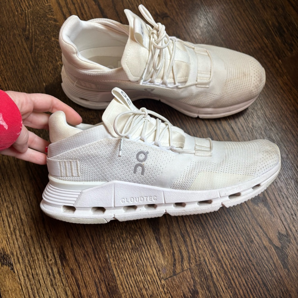 On Running Cloudtec Cloudnova White Women’s Runni… - image 2
